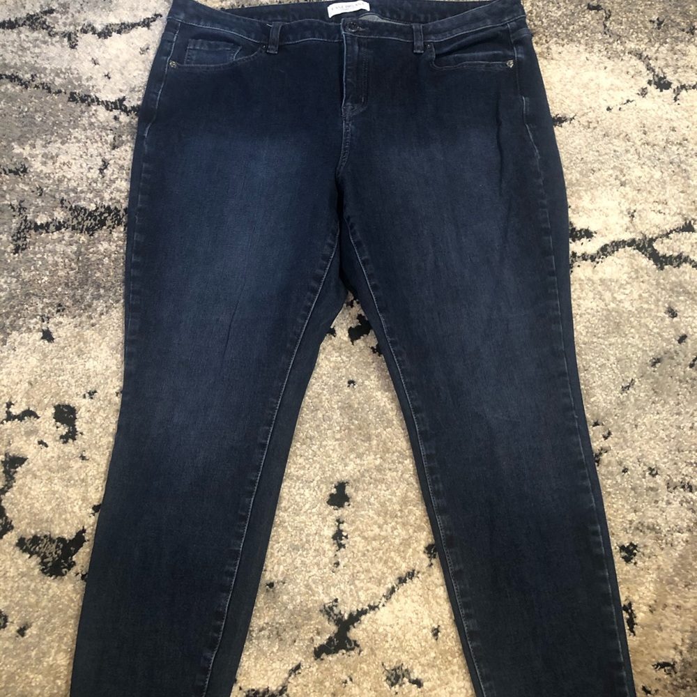Dark blue Jeans